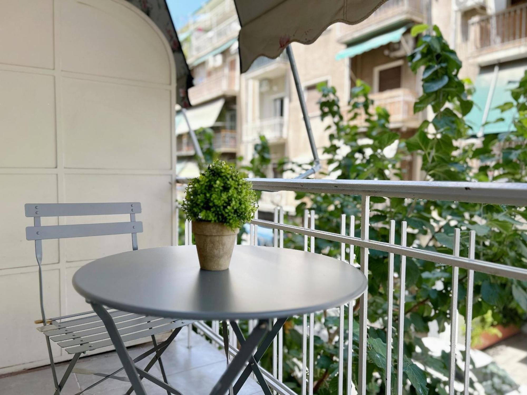 Near Acropolis New 2 Bedrooms Apt In Koukaki アテネ エクステリア 写真